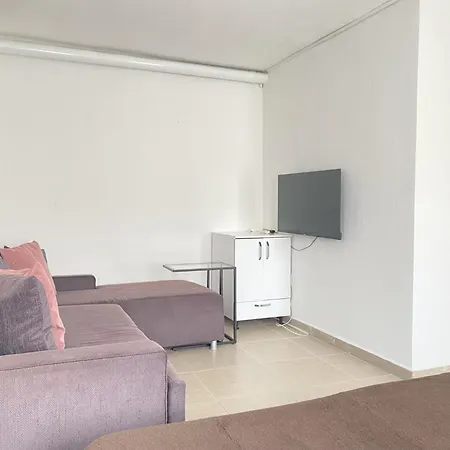 Stylish Peaceful Gem In Center Lägenhet Bodrum