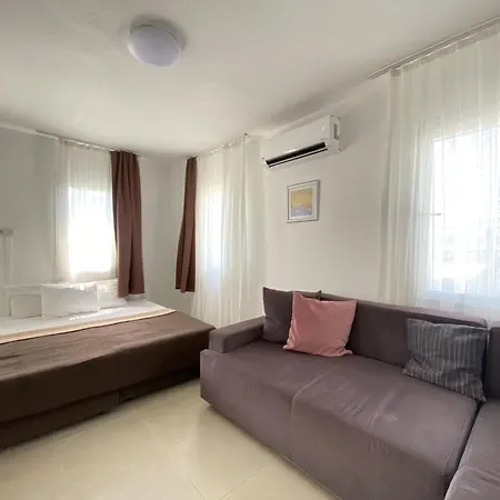 Lägenhet Stylish Peaceful Gem In Center Bodrum